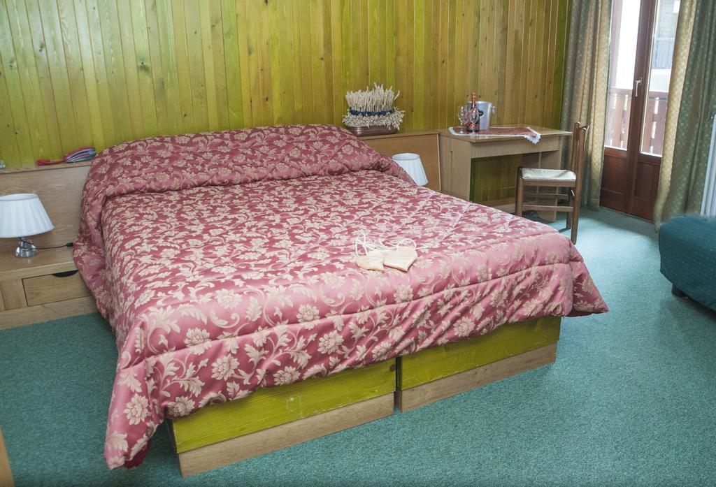 Hotel Vallee De Конь Номер фото