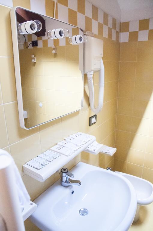 Hotel Vallee De Конь Номер фото
