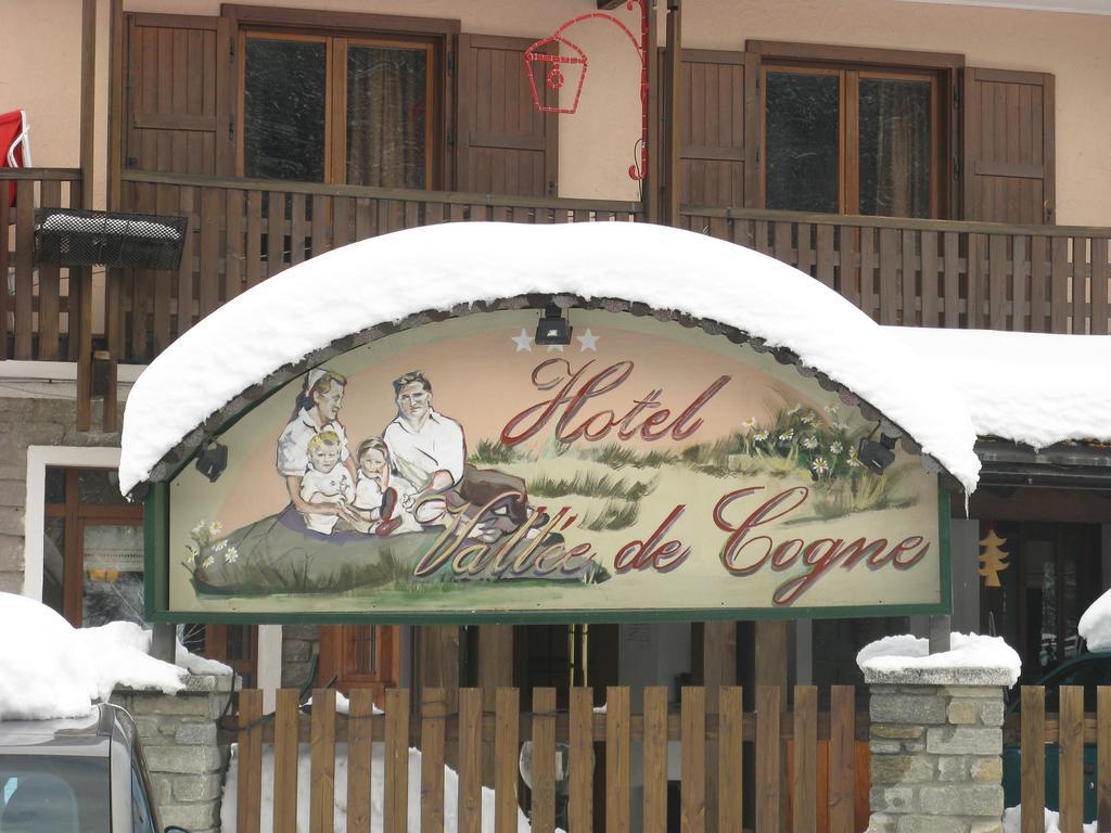 Hotel Vallee De Конь Екстер'єр фото